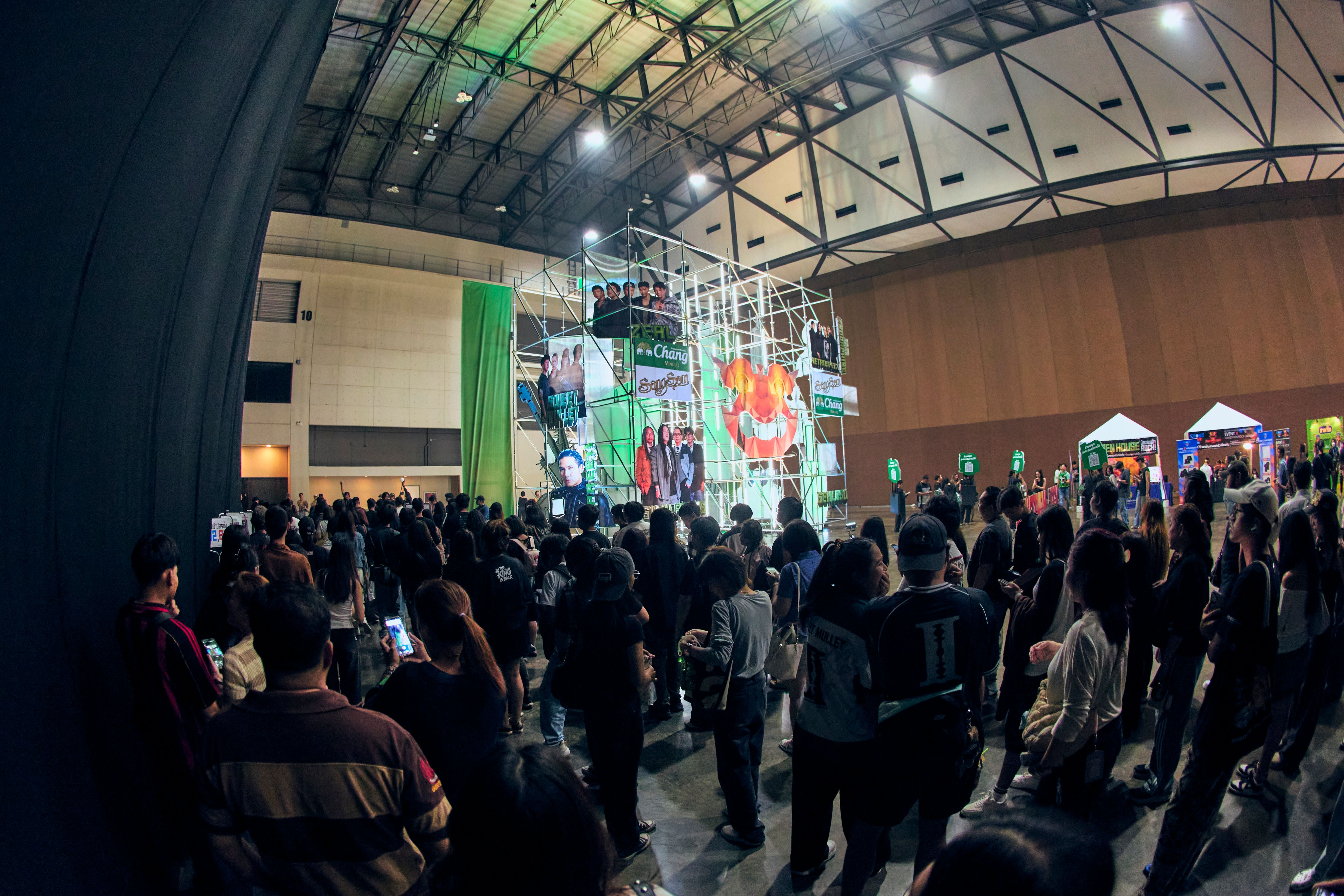 FUNGTHON ROCK_01.jpg